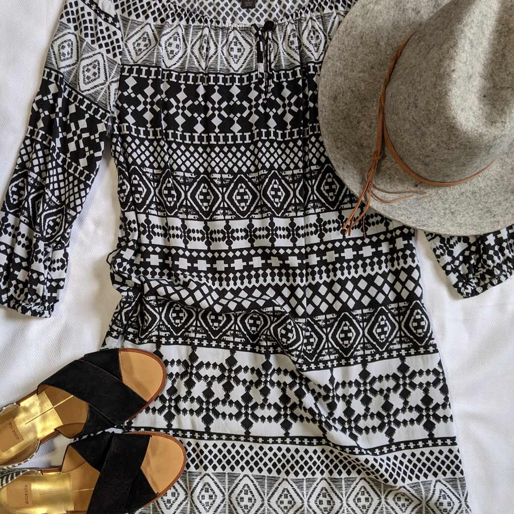 ❌ SOLD ❌Mossimo Black and White Dress